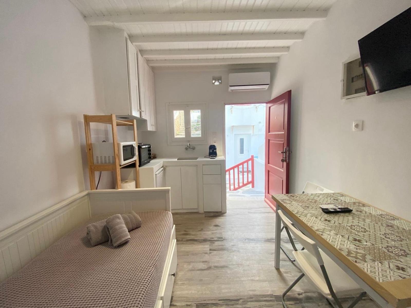 Elenitas Town House With Balcony And Sea View Apartment Mykonos Town Exterior foto